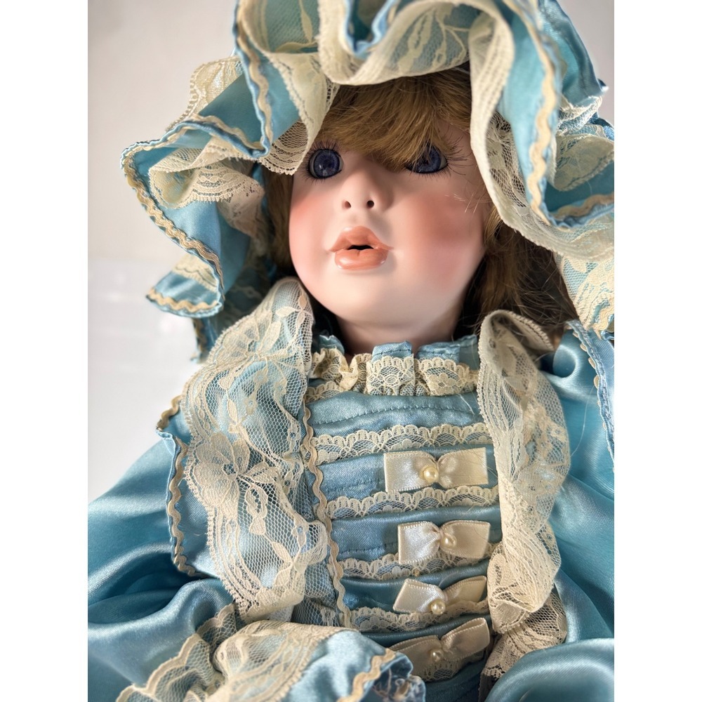 Dianna Effner Porcelain Doll McDonalds n Me Treasured Heirloom Blue Lace Dress - Picture 7 of 13
